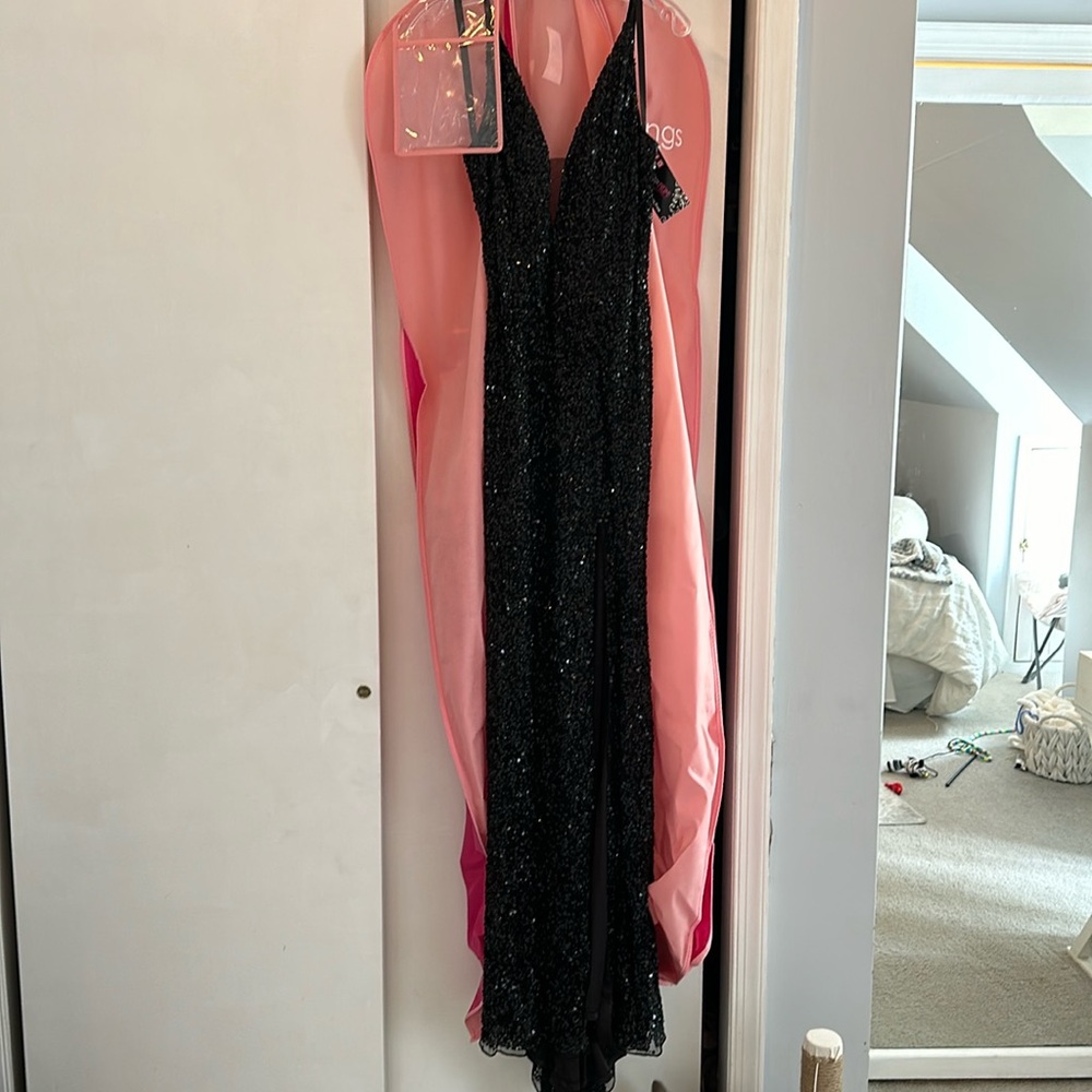Black prom dress